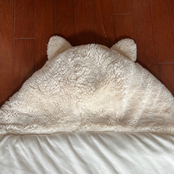 POTTERY BARN TEEN PLUSH FAUX FUR POLAR BEAR SLEEPING BAG VERY SOFT SOLD OUT - Picture 10 of 16